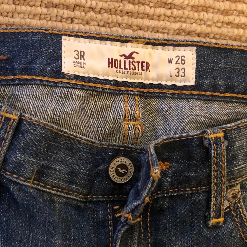 Bootcut Ripped Hollister Jeans - Picture 3 of 3